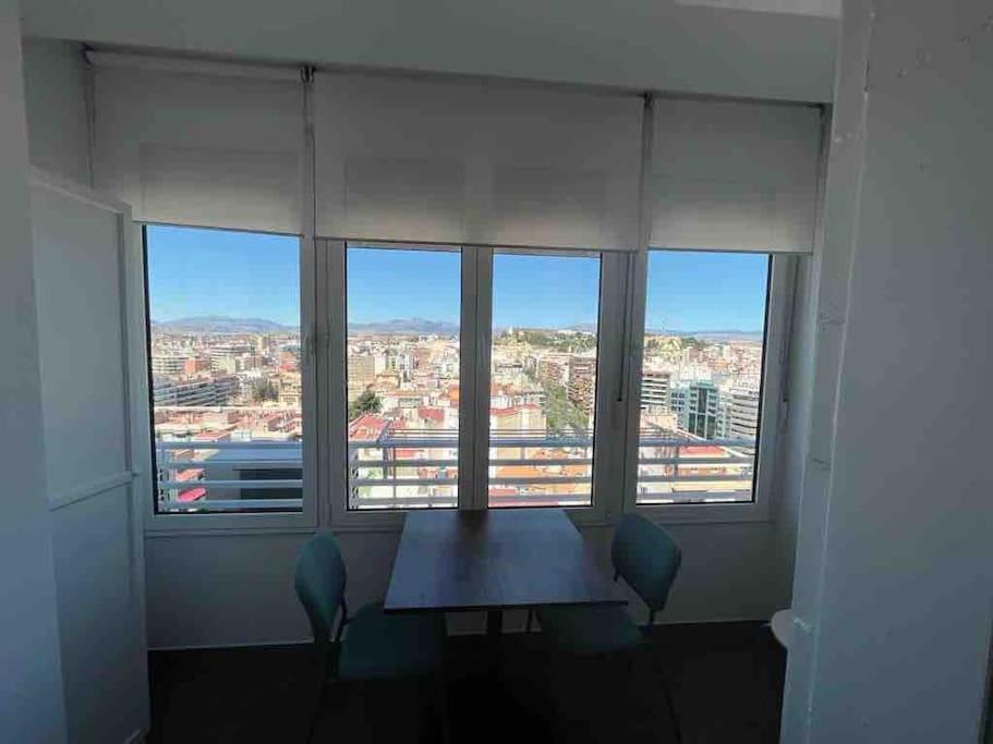 Centrico Apartamento En El Riscal 阿利坎特 外观 照片